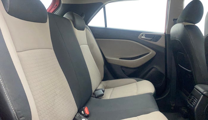 2016 Hyundai Elite i20 SPORTZ 1.2, Petrol, Manual, 15,546 km, Right Side Rear Door Cabin