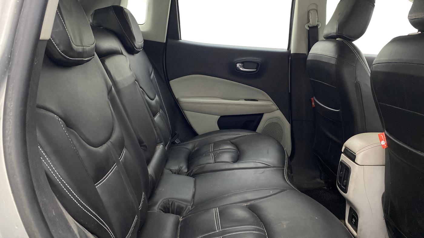 2017 Jeep Compass LIMITED (O) 2.0 DIESEL, Diesel, Manual, 1,15,974 km, Right Side Rear Door Cabin