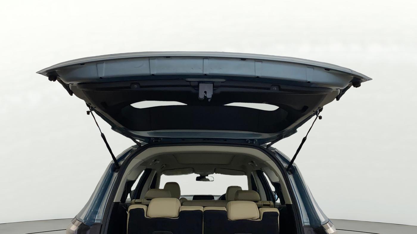 2021 Tata Safari XZA PLUS, Diesel, Automatic, 87,308 km, Boot Door Open