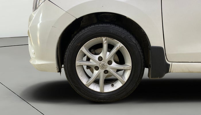 2015 Maruti Celerio VXI CNG, CNG, Manual, 70,825 km, Left Front Wheel