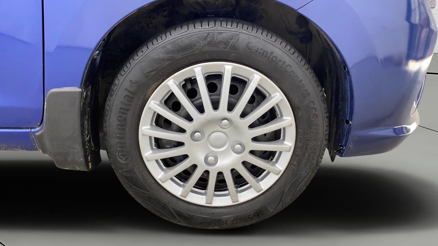 2019 Maruti Celerio ZXI, Petrol, Manual, 70,889 km, Right Front Wheel