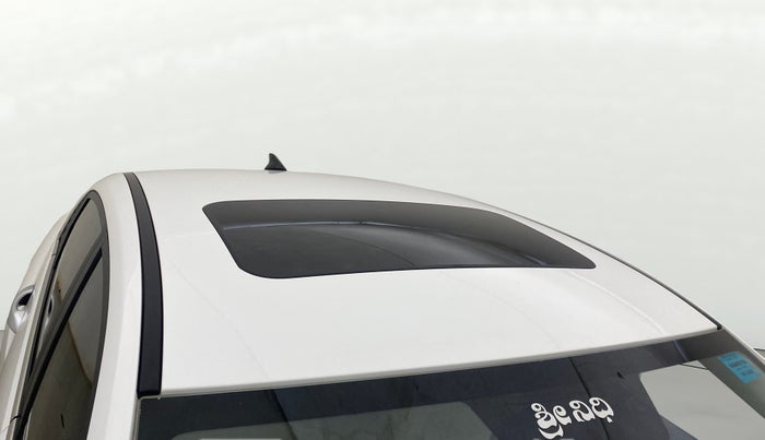 2023 Hyundai Verna SX (O)1.5 VTVT, Petrol, Manual, 24,791 km, Roof