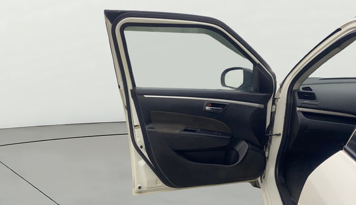 2016 Maruti Swift VXI, Petrol, Manual, 1,02,156 km, LHS Front Door