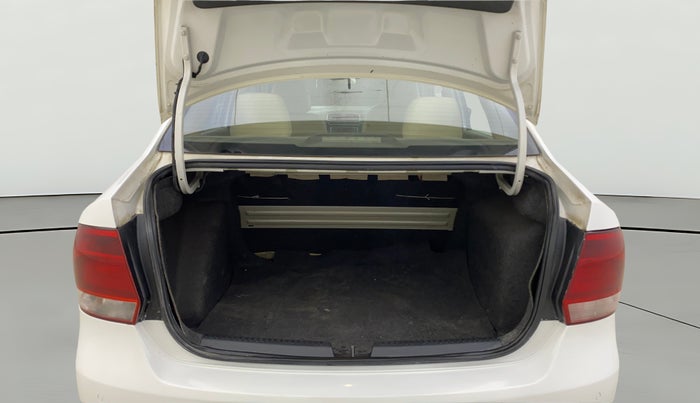 2014 Volkswagen Vento HIGHLINE DIESEL 1.6, Diesel, Manual, 80,229 km, Boot Open Zoomed View