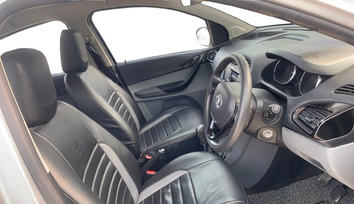 2018 Tata TIGOR XT PETROL, CNG, Manual, 62,047 km, Right Side Front Door Cabin