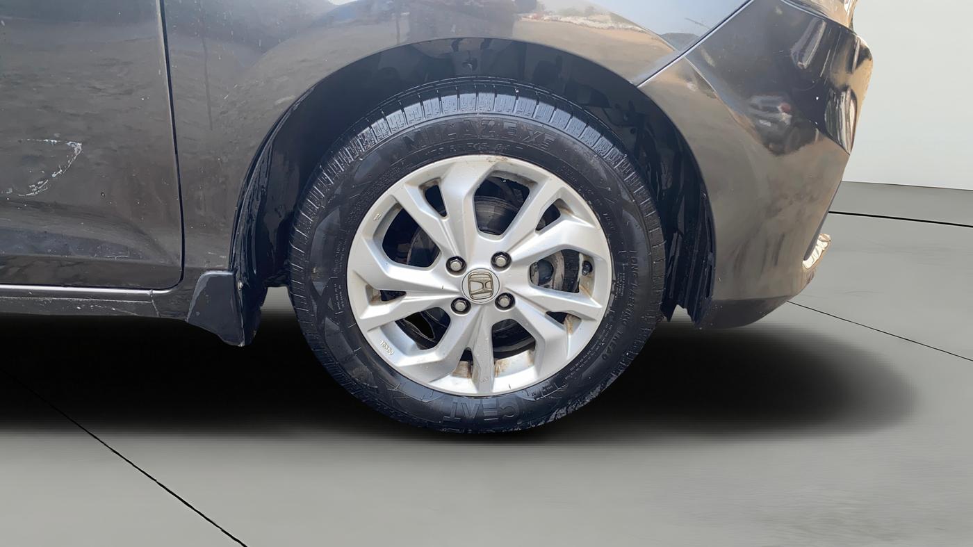 2020 Honda Amaze 1.2L I-VTEC VX, CNG, Manual, 52,480 km, Right Front Wheel