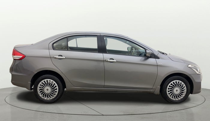 2016 Maruti Ciaz VDI+ SHVS, Diesel, Manual, 1,18,363 km, Right Side View