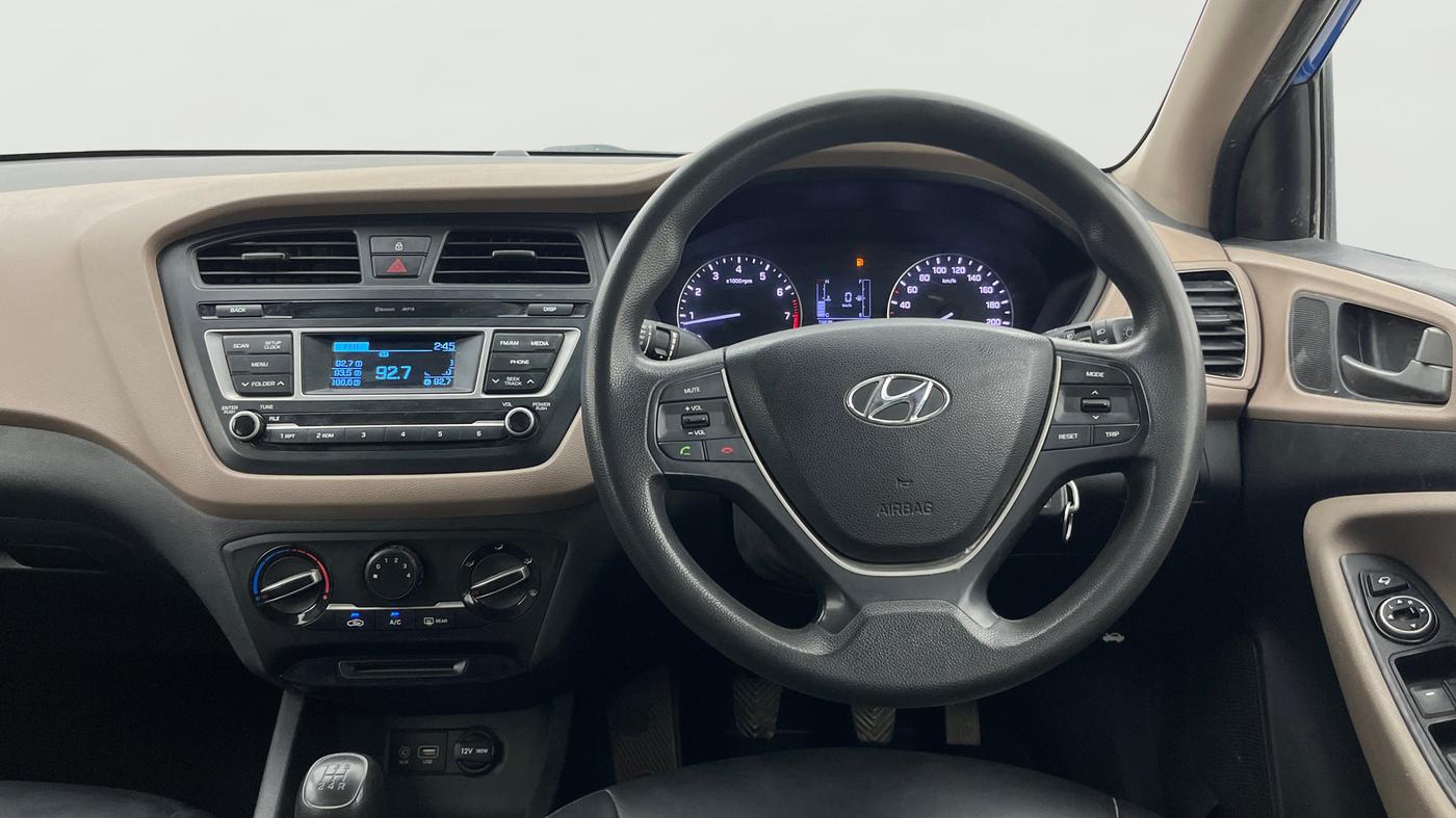2017 Hyundai Elite i20 SPORTZ 1.2, Petrol, Manual, 77,161 km, Steering Wheel Close Up