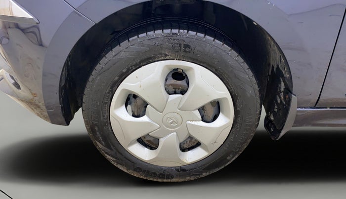 2022 Tata Tiago XT PETROL, Petrol, Manual, 68,536 km, Left Front Wheel