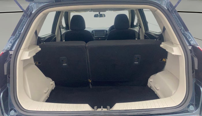 2021 Mahindra XUV300 W4 1.2 PETROL, Petrol, Manual, 34,008 km, Boot Open Zoomed View