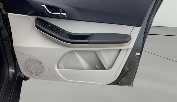 2023 Tata TIGOR XZA PLUS PETROL, Petrol, Automatic, 32,863 km, Driver Side Door Panels Control