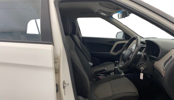 2016 Hyundai Creta BASE 1.4 DIESEL, Diesel, Manual, 79,391 km, Right Side Front Door Cabin