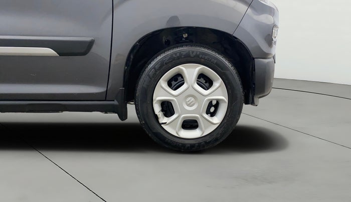 2022 Maruti S PRESSO VXI+, Petrol, Manual, 37,262 km, Right Front Wheel