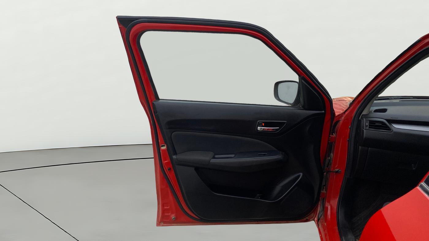 2023 Maruti Swift VXI, Petrol, Manual, 29,844 km, LHS Front Door