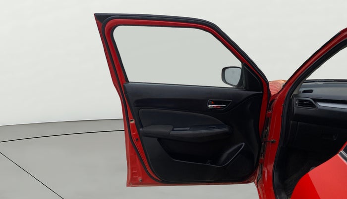 2023 Maruti Swift VXI, Petrol, Manual, 29,844 km, LHS Front Door