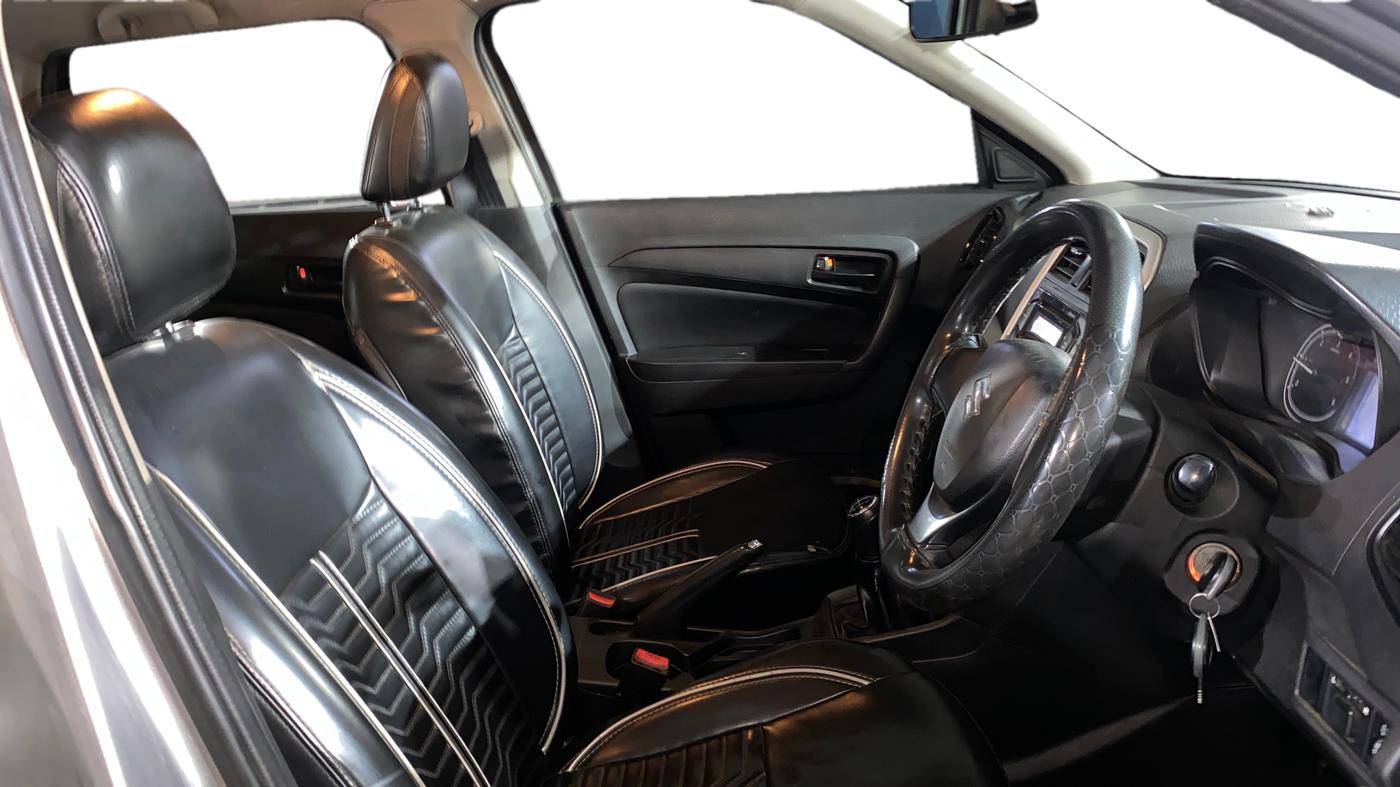 2019 Maruti Vitara Brezza VDI, Diesel, Manual, 74,806 km, Right Side Front Door Cabin