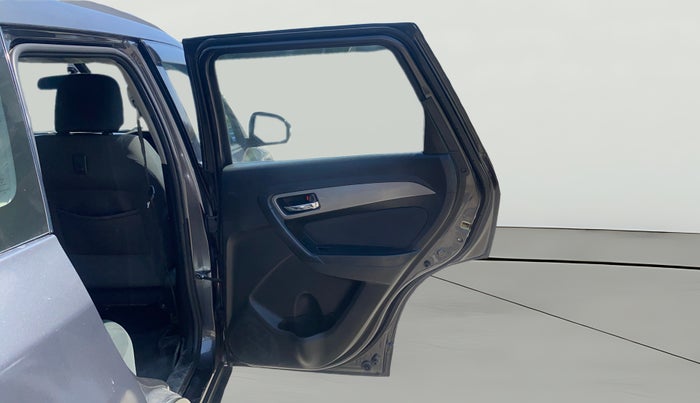 2019 Maruti Vitara Brezza ZDI PLUS AMT, Diesel, Automatic, 1,38,529 km, RHS Rear Door