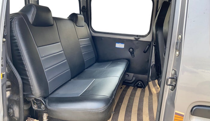 2022 Maruti Eeco 5 STR AC CNG (O), CNG, Manual, 27,733 km, Right Side Rear Door Cabin