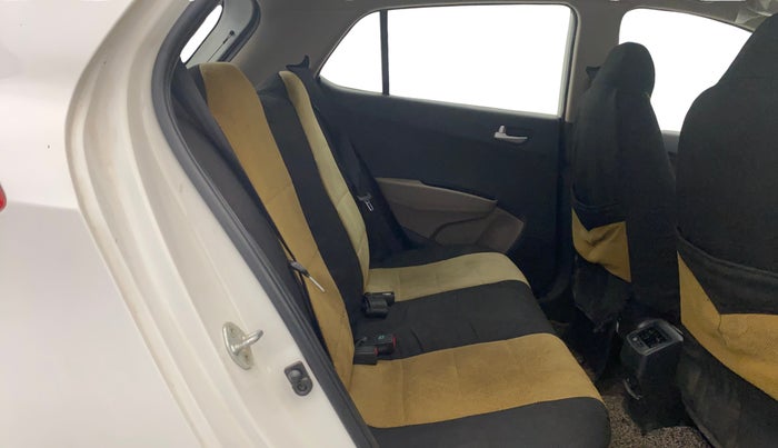 2017 Hyundai Grand i10 SPORTZ 1.2 KAPPA VTVT, Petrol, Manual, 50,031 km, Right Side Rear Door Cabin