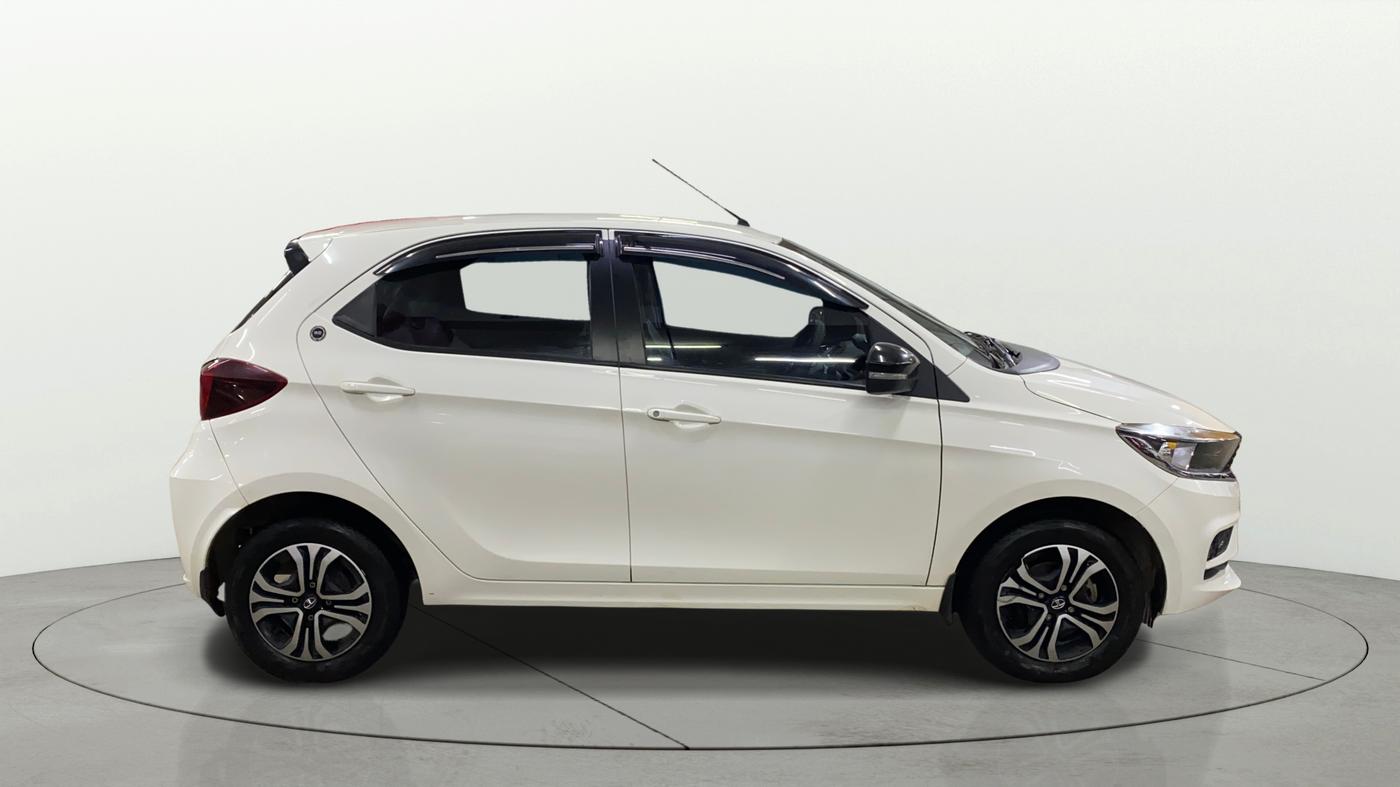 2023 Tata Tiago XT RHYTHM PETROL, Petrol, Manual, 36,790 km, Right Side View