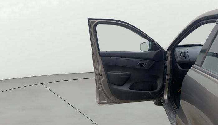 2018 Renault Kwid RXT 1.0 (O), Petrol, Manual, 34,517 km, LHS Front Door