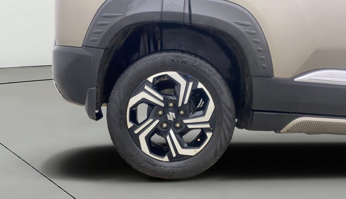 2023 Maruti BREZZA ZXI + SMART HYBRID, Petrol, Manual, 67,584 km, Right Rear Wheel