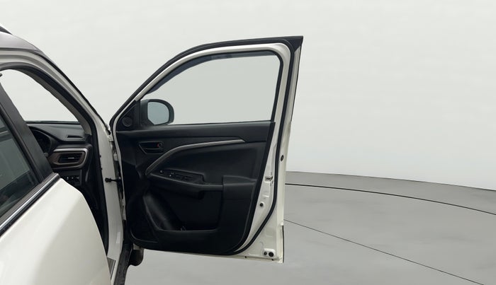 2024 Maruti BREZZA LXI, Petrol, Manual, 18,913 km, RHS Front Door