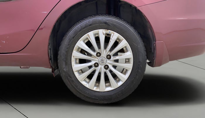 2017 Maruti Ciaz ZETA DIESEL 1.3, Diesel, Manual, 57,230 km, Left Rear Wheel