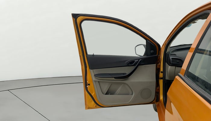 2017 Tata Tiago XM PETROL, Petrol, Manual, 77,938 km, LHS Front Door