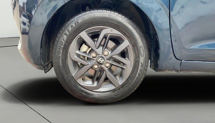 2022 Hyundai GRAND I10 NIOS SPORTZ AMT 1.2 KAPPA VTVT, Petrol, Automatic, 32,948 km, Left Front Wheel