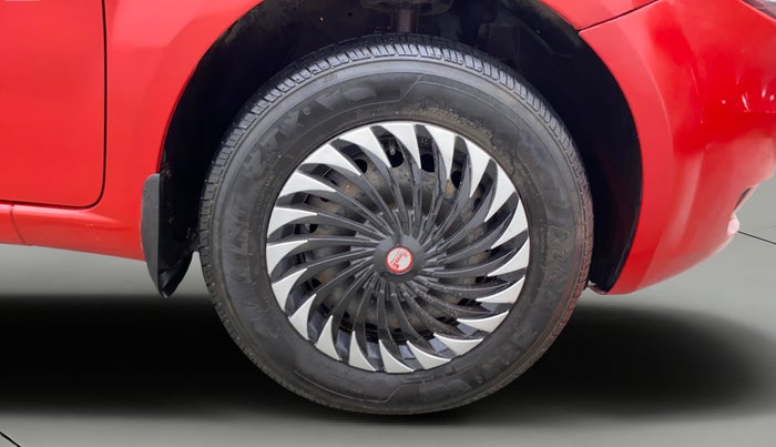 2014 Fiat Grand Punto Active Multijet 1.3, Diesel, Manual, 69,032 km, Right Front Wheel