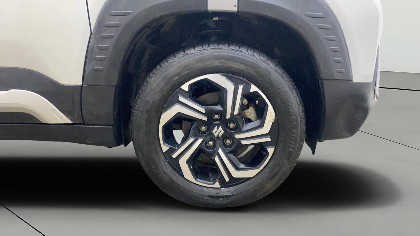 2023 Maruti BREZZA ZXI + SMART HYBRID, Petrol, Manual, 73,681 km, Right Front Wheel