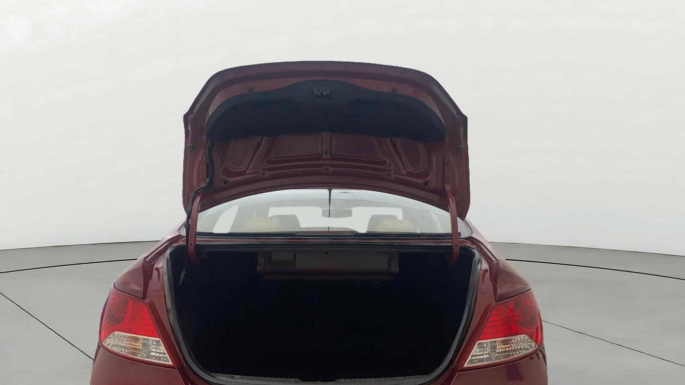 2013 Hyundai Verna FLUIDIC 1.6 VTVT SX, Petrol, Manual, 52,089 km, Boot Open Zoomed View