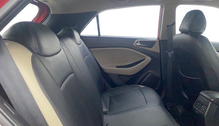 2016 Hyundai Elite i20 MAGNA 1.2, Petrol, Manual, 64,361 km, Right Side Rear Door Cabin