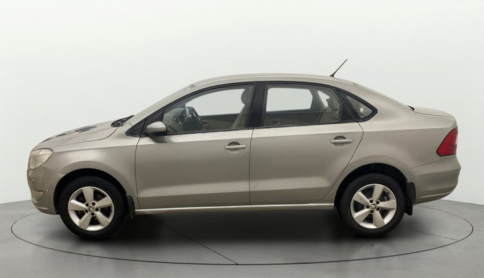 2016 Skoda Rapid AMBITION 1.6 MPI MT, Petrol, Manual, 82,089 km, Left Side