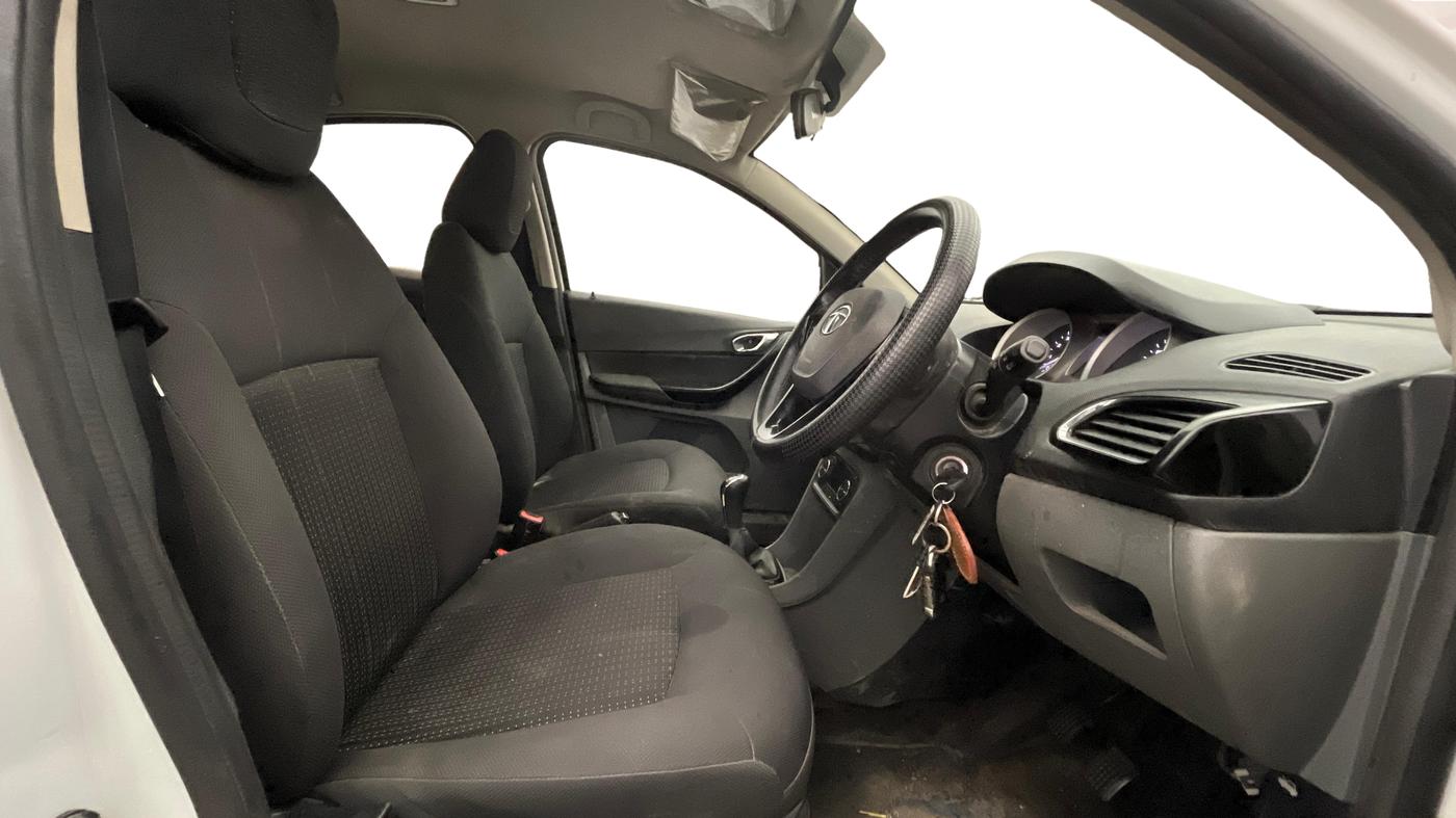 2017 Tata TIGOR XZ (O) PETROL, Petrol, Manual, 1,06,701 km, Right Side Front Door Cabin
