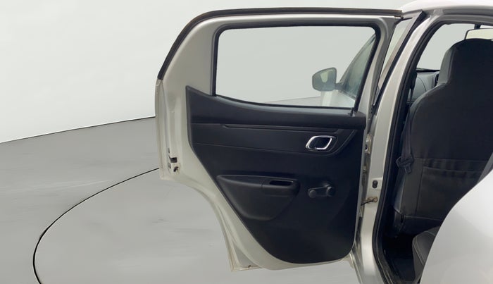 2019 Renault Kwid RXT 1.0 AMT (O), Petrol, Automatic, 33,831 km, LHS Rear Door