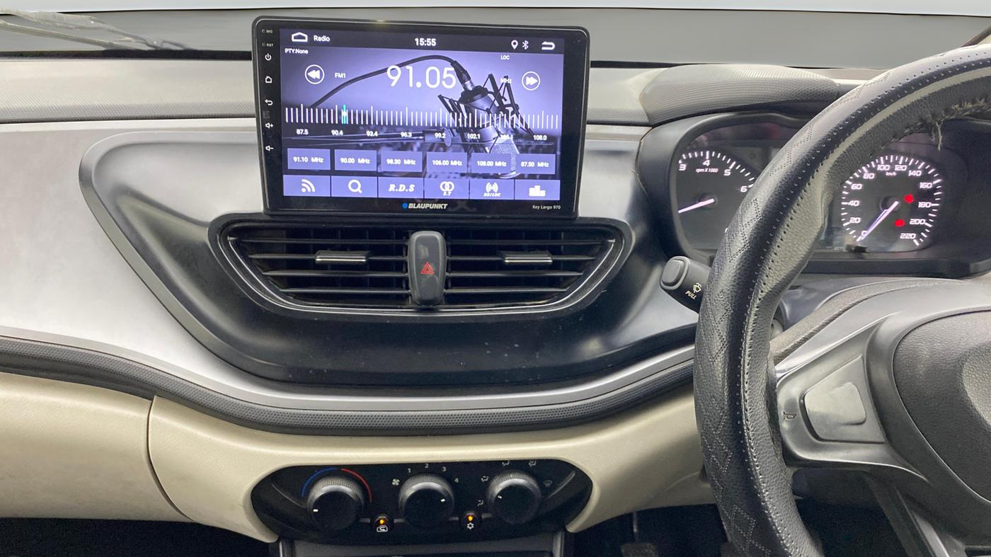 2021 Tata ALTROZ XE PETROL, Petrol, Manual, 71,901 km, Air Conditioner