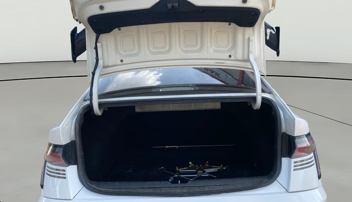 2023 Hyundai Verna SX 1.5 l MPI, Petrol, Manual, 49,512 km, Boot Open Zoomed View