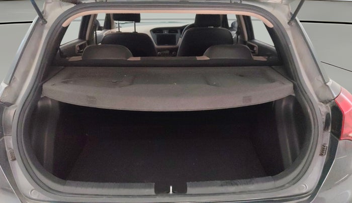 2016 Hyundai Elite i20 SPORTZ 1.2, Petrol, Manual, 29,742 km, Boot Open Zoomed View