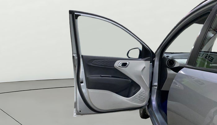 2023 Hyundai GRAND I10 NIOS SPORTZ EXECUTIVE AMT 1.2 KAPPA VTVT, Petrol, Automatic, 5,084 km, LHS Front Door