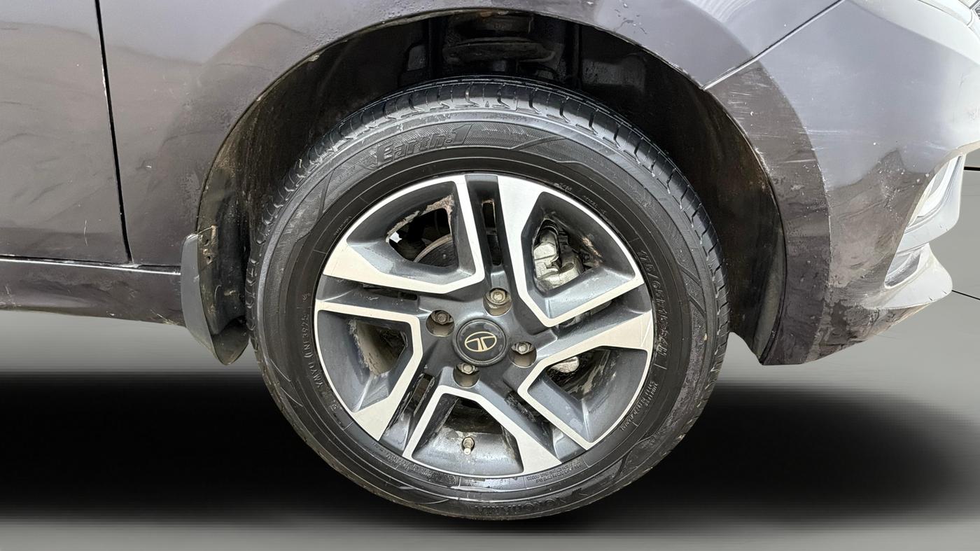 2022 Tata Tiago XZA PETROL, Petrol, Automatic, 77,530 km, Right Front Wheel
