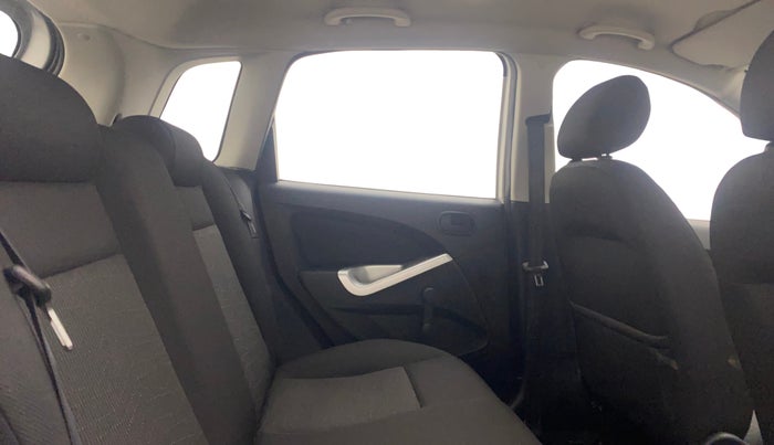 2014 Ford Figo ZXI 1.2 PETROL, Petrol, Manual, 51,337 km, Right Side Rear Door Cabin