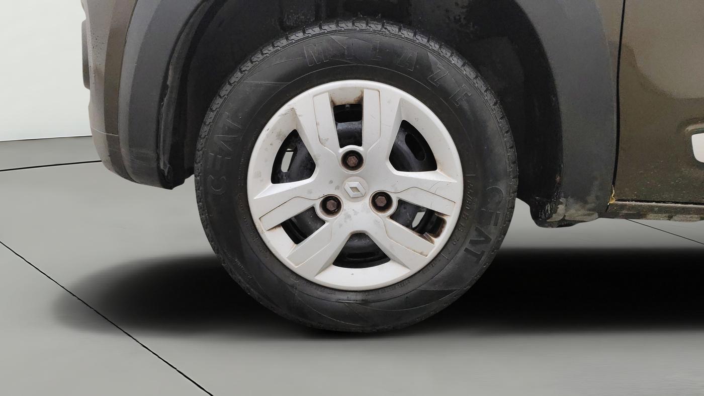 2016 Renault Kwid RXT 1.0 AMT, Petrol, Automatic, 39,169 km, Left Front Wheel