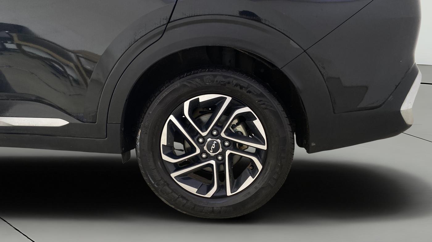 2024 KIA CARENS Luxury Plus 1.5 Turbo Petrol DCT 7 STR, Petrol, Automatic, 5,643 km, Left Rear Wheel