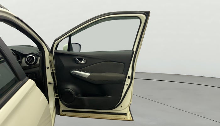 2019 Nissan Kicks XL DIESEL, Diesel, Manual, 1,01,126 km, RHS Front Door