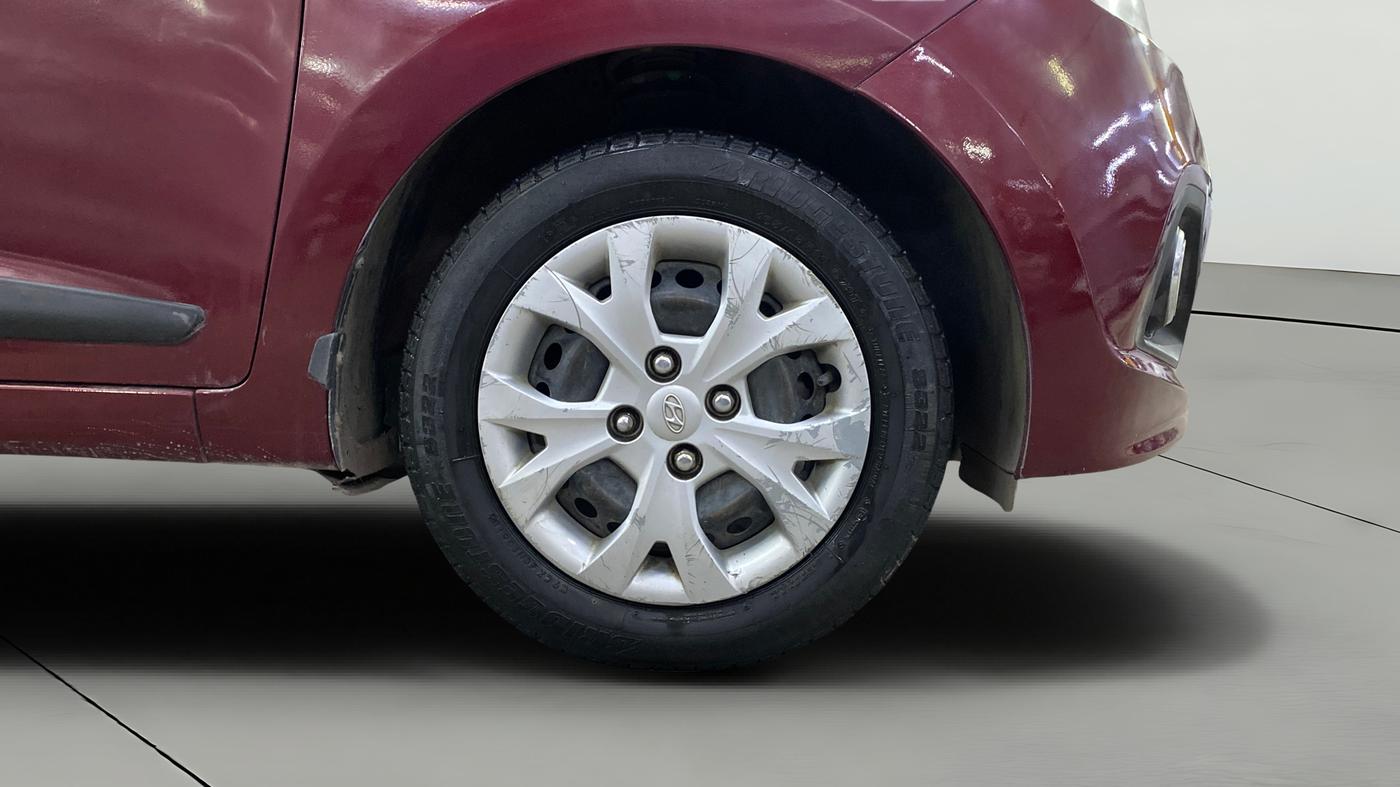 2015 Hyundai Grand i10 MAGNA 1.1 CRDI, Diesel, Manual, 84,587 km, Right Front Wheel