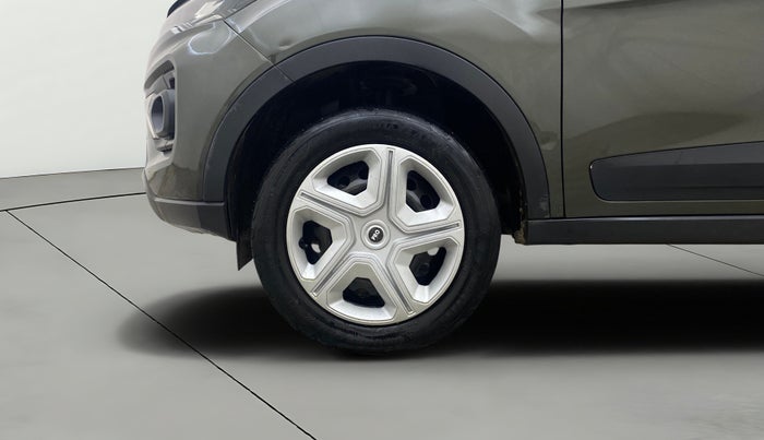 2020 Tata NEXON XM PETROL, Petrol, Manual, 1,48,985 km, Left Front Wheel