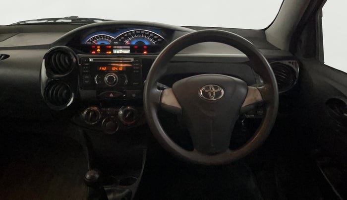 2015 Toyota Etios CROSS 1.2 G, CNG, Manual, 64,189 km, Steering Wheel Close Up