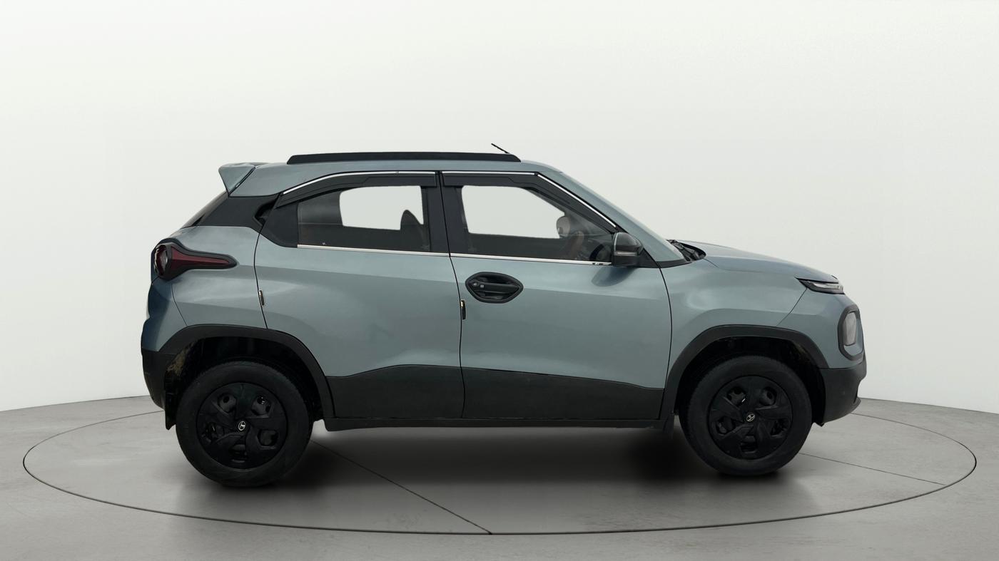 2023 Tata PUNCH ADVENTURE AMT, Petrol, Automatic, 33,617 km, Right Side View